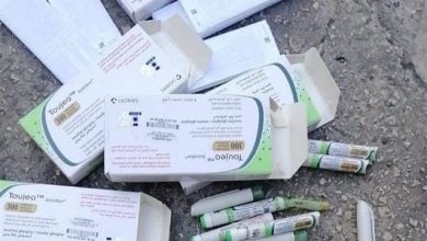 صورة ضبط أدوية منتهية الصلاحية في طرابلس