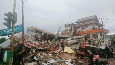 صورة ارتفاع عدد قتلى الزلزال العنيف الذي ضرب إندونيسيا إلى 26
