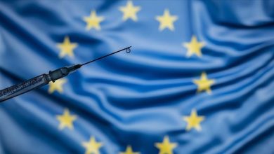 صورة “رويترز”: الاتحاد الأوروبي يدرس الحصول على لقاح “سبوتنيك V”